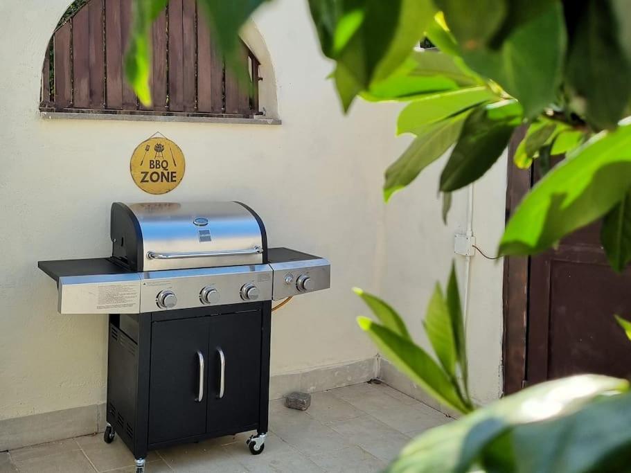 Relais Cassia Rome - Parking, Wi-Fi & Barbecue Villa Exterior photo